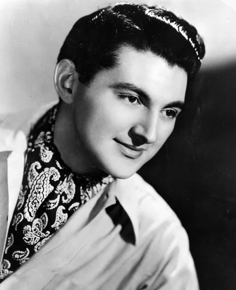 Liberace - Biography, Age, Net Worth, Career & Family Cost of Becoming
