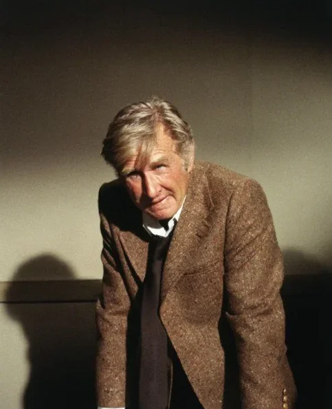 Lloyd Bridges - Biography, Age, Net Worth, Career & Family Cost of Becoming
