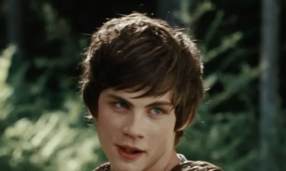 Logan Lerman - Image 1