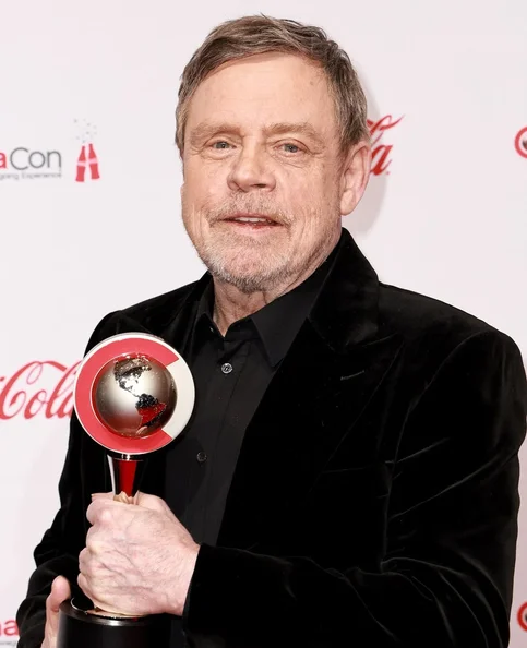 Mark Hamill - Biography, Age, Net Worth, Career & Family Timeline