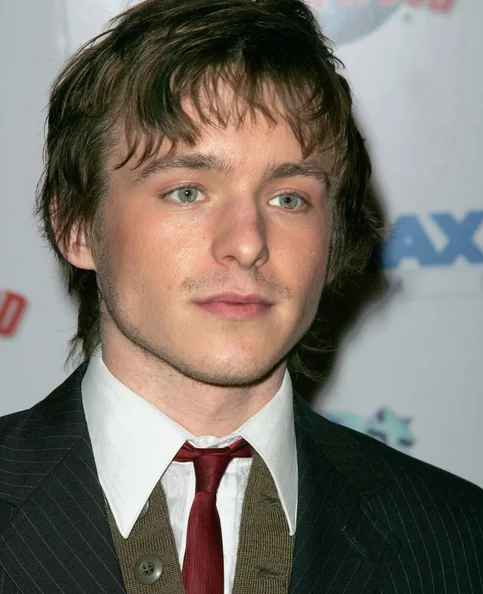 Marshall Allman - Biography, Age, Net Worth, Career & Family Cost of Becoming
