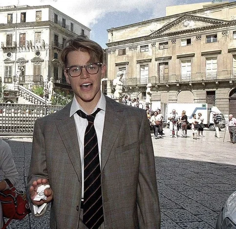 Matt Damon - Biography, Age, Net Worth, Career & Family Cost of Becoming