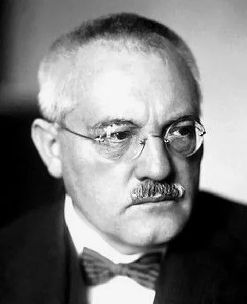 Max Reinhardt - Biography, Age, Net Worth, Career & Family Cost of Becoming