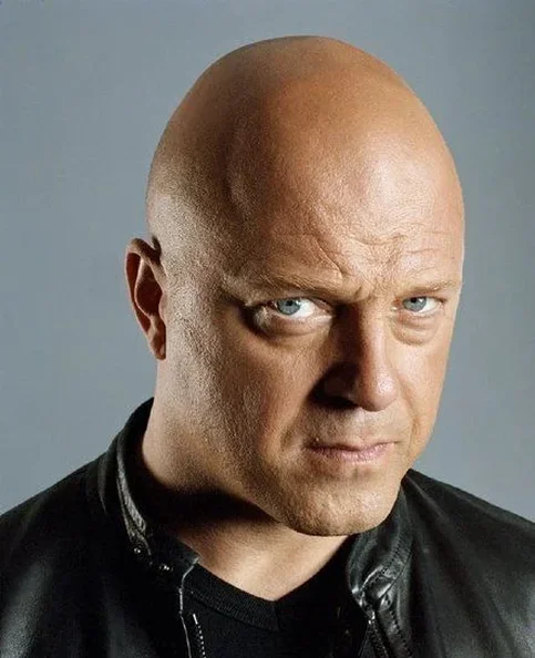 Michael Chiklis - Biography, Age, Net Worth, Career & Family Favourites