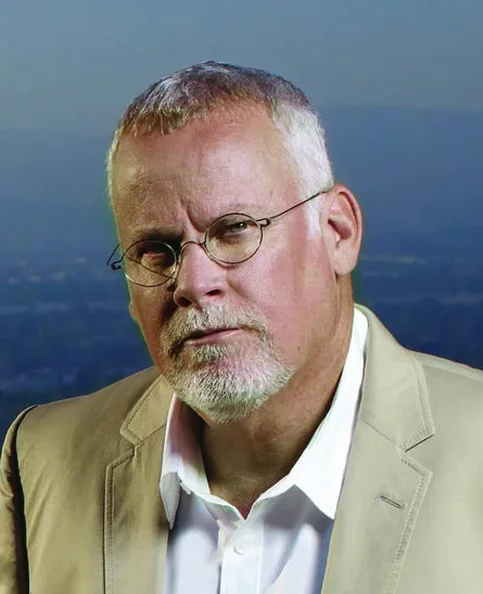 Michael Connelly - Biography, Age, Net Worth, Career & Family Favourites