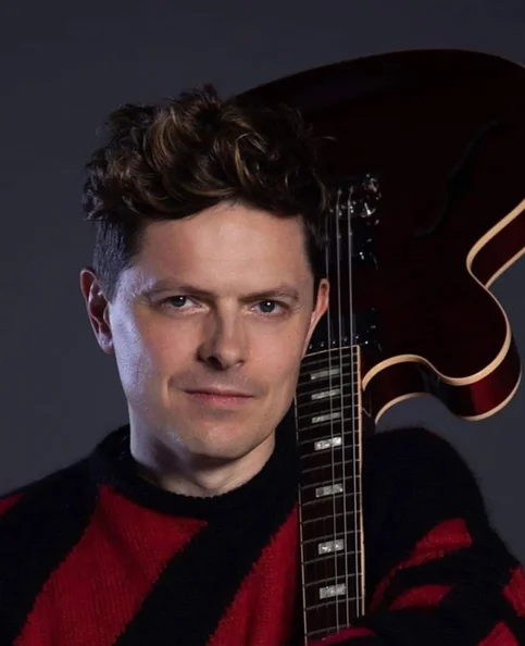 Michael Kelly - Biography, Age, Net Worth, Career & Family Favourites