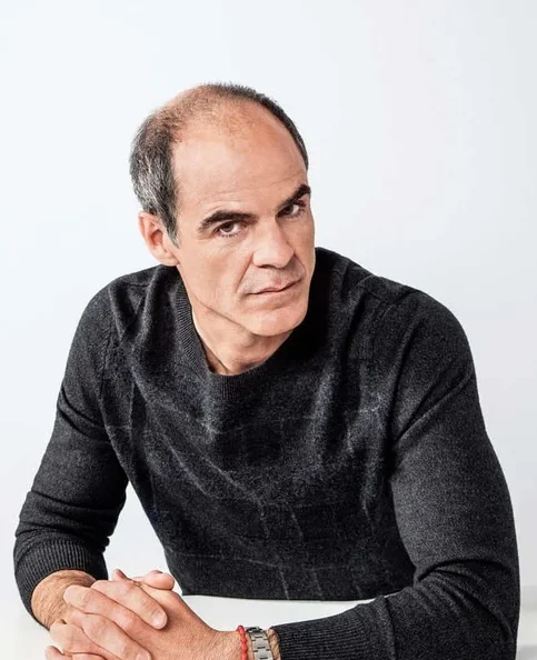 Michael Kelly - Biography, Age, Net Worth, Career & Family Emotional Geography