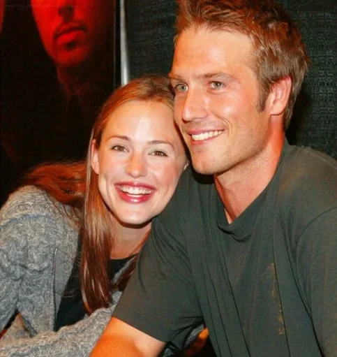 Michael Vartan - Biography, Age, Net Worth, Career & Family Emotional Geography