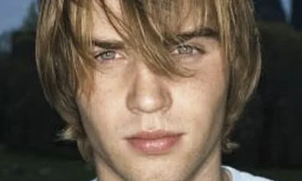 Mike Vogel - Image 1