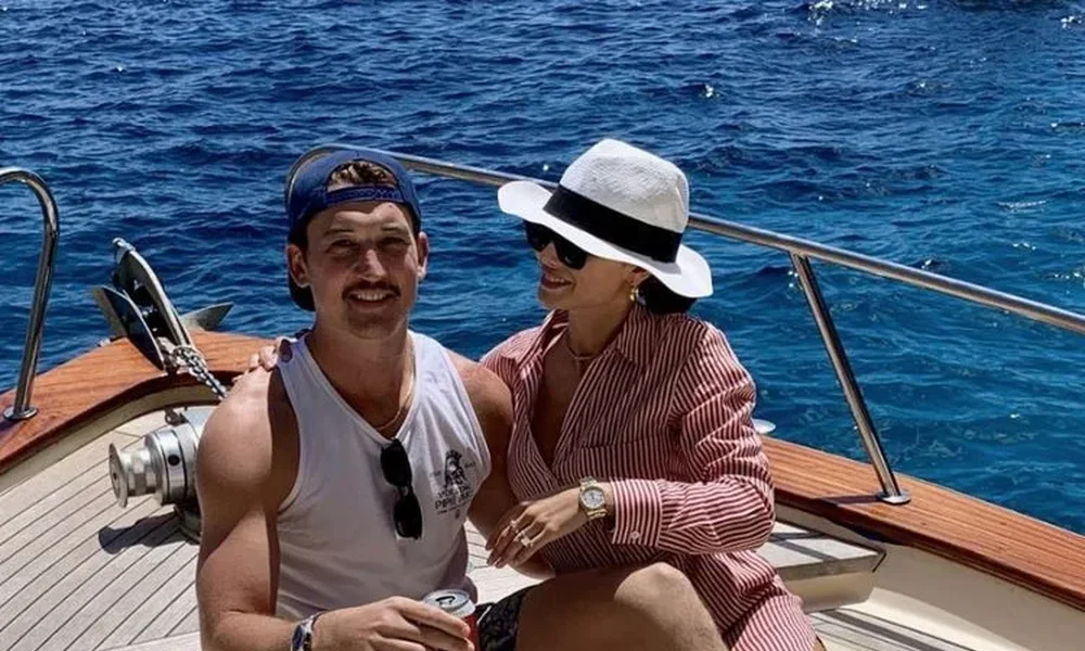 Miles Teller - Image 1