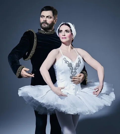 Nick Offerman - Biography, Age, Net Worth, Career & Family Favourites