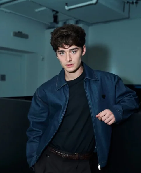 Noah Schnapp - Biography, Age, Net Worth, Career & Family Timeline