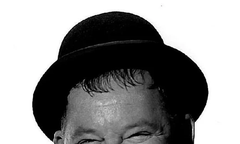 Oliver Hardy - Image 1