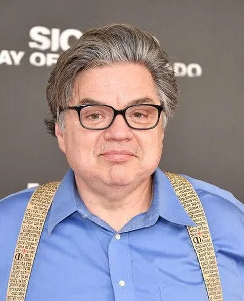 Oliver Platt - Biography, Age, Net Worth, Career & Family Emotional Geography
