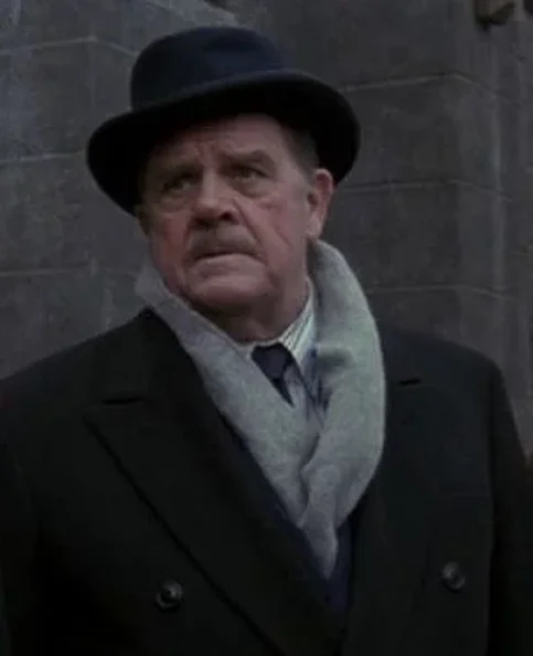 Pat Hingle - Biography, Age, Net Worth, Career & Family Timeline