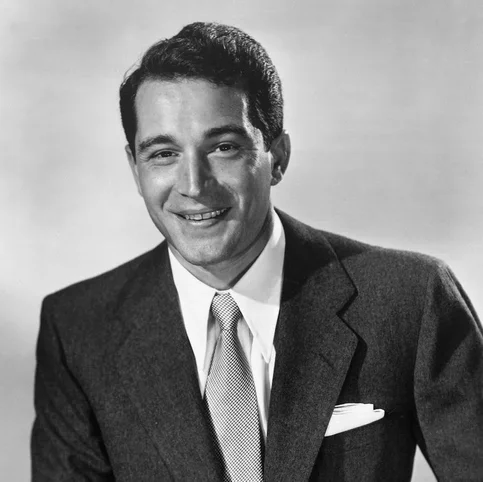 Perry Como - Biography, Age, Net Worth, Career & Family Cost of Becoming
