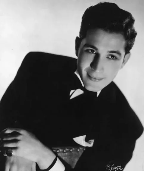 Perry Como - Biography, Age, Net Worth, Career & Family Favourites