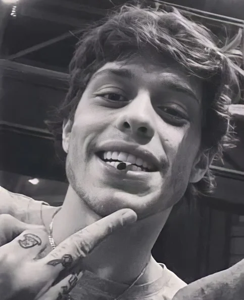 Pete Davidson - Biography, Age, Net Worth, Career & Family Favourites