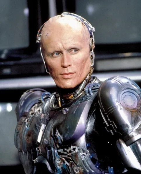 Peter Weller - Biography, Age, Net Worth, Career & Family Timeline