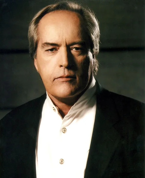 Powers Boothe - Biography, Age, Net Worth, Career & Family Favourites