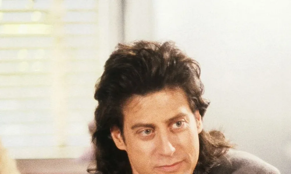 Richard Lewis - Image 1