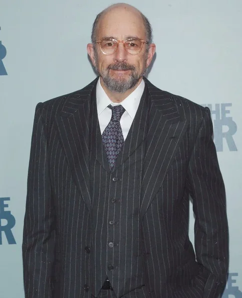 Richard Schiff - Biography, Age, Net Worth, Career & Family Cost of Becoming