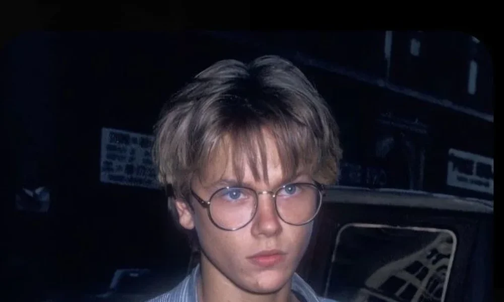 River Phoenix - Image 1