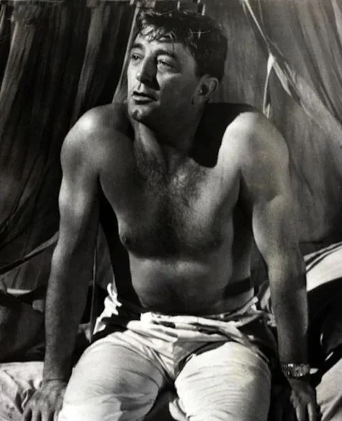 Robert Mitchum - Biography, Age, Net Worth, Career & Family Favourites
