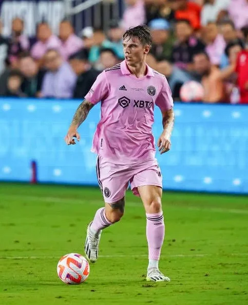 Robert Taylor - Biography, Age, Net Worth, Career & Family Emotional Geography