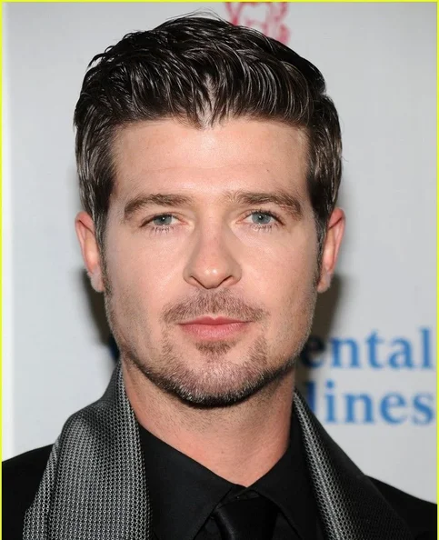 Robin Thicke - Biography, Age, Net Worth, Career & Family Favourites