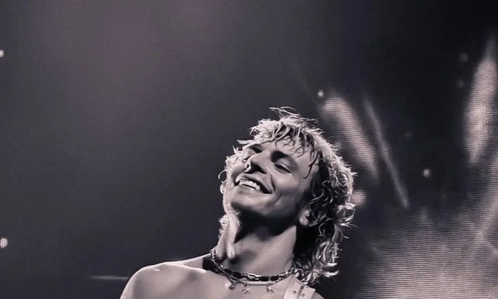 Ross Lynch - Image 1