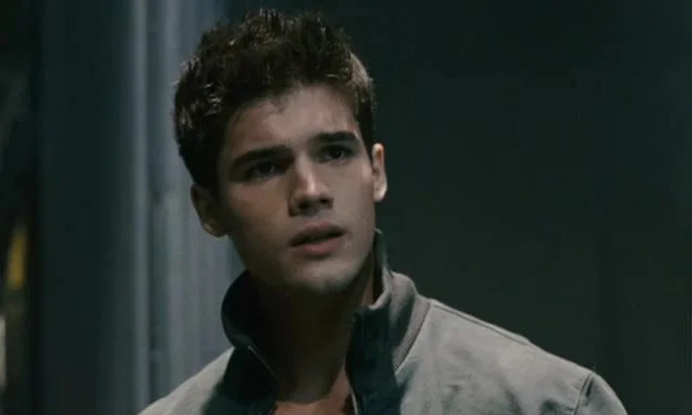 Steven Strait - Image 1