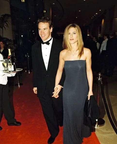 Tate Donovan - Biography, Age, Net Worth, Career & Family Favourites