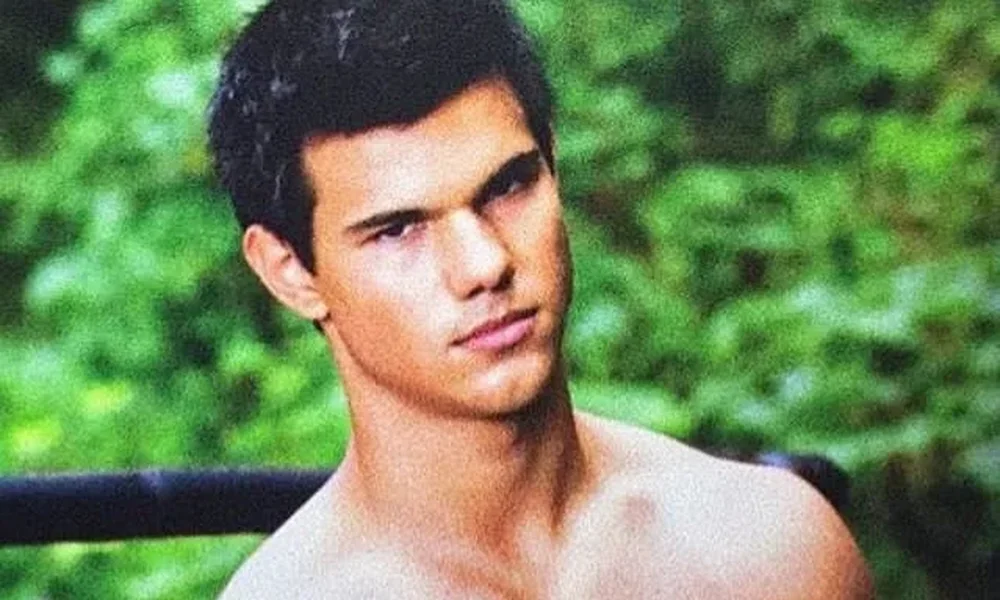 Taylor Lautner - Image 1