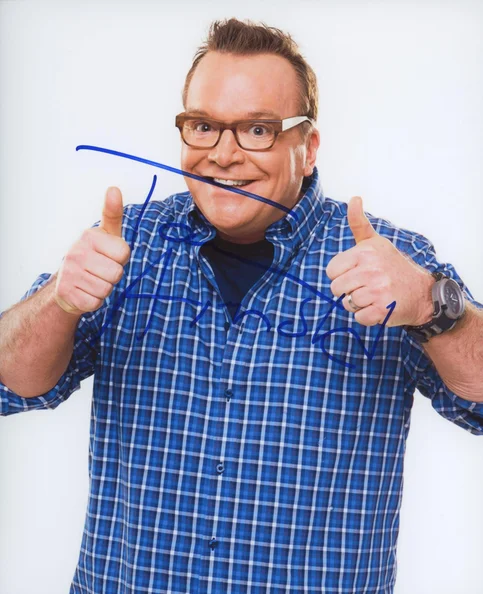 Tom Arnold - Biography, Age, Net Worth, Career & Family Cost of Becoming