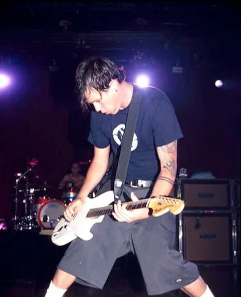 Tom DeLonge - Biography, Age, Net Worth, Career & Family Timeline