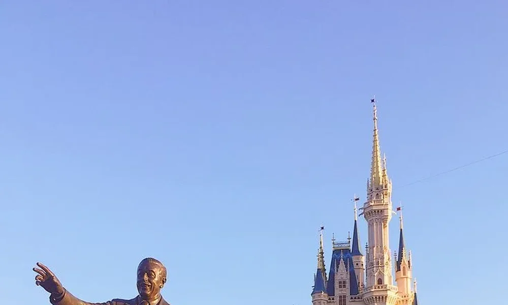 Walt Disney - Image 1