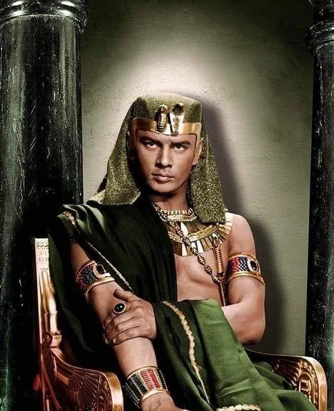 Yul Brynner - Biography, Age, Net Worth, Career & Family Timeline